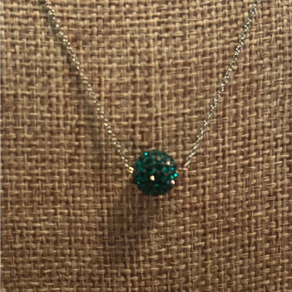 Touchstone Crystal Emerald Green Pendant Necklace - May birthstone inspired - Picture 3 of 6